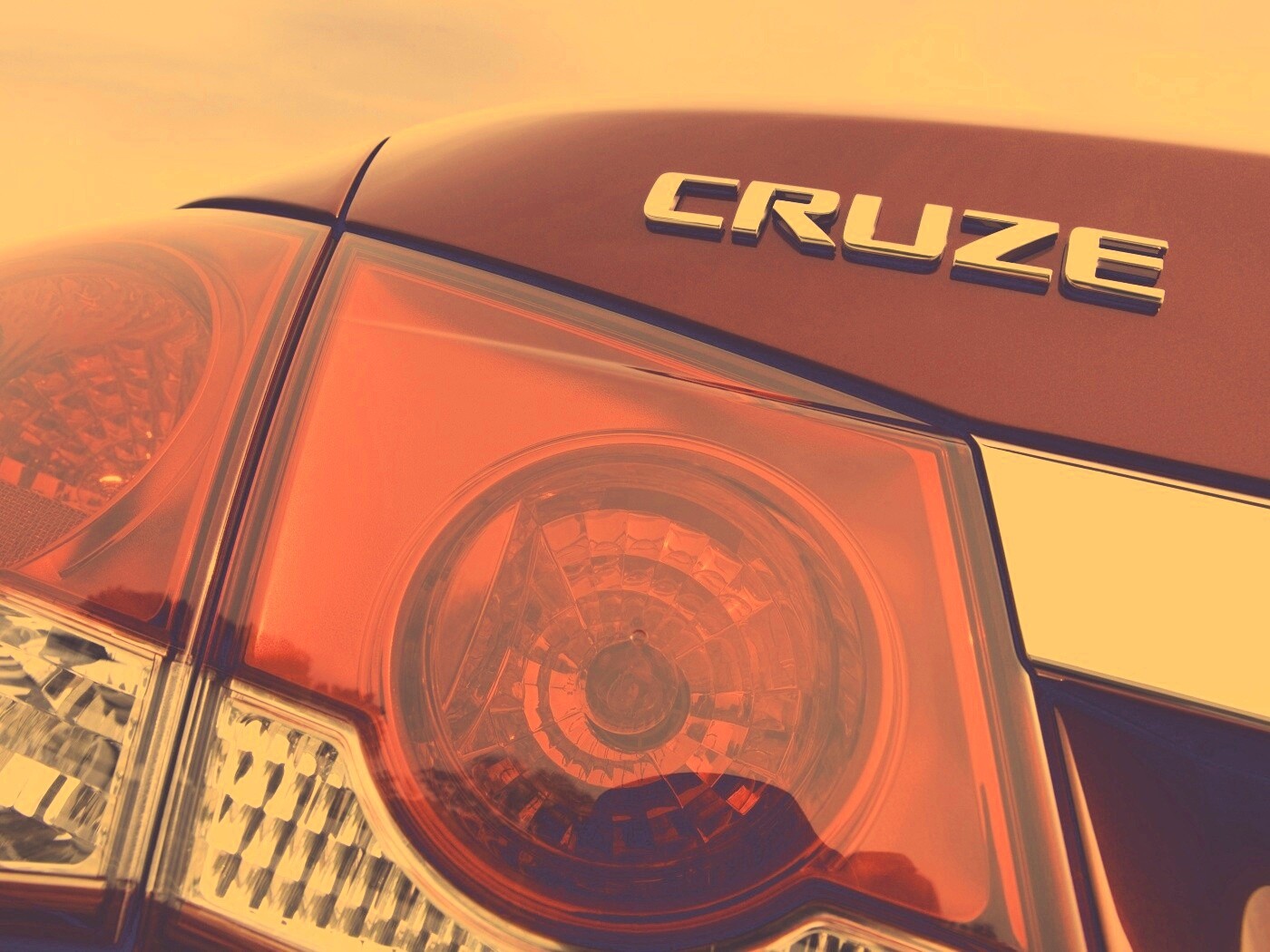 Шильдик Chevrolet Cruze обои