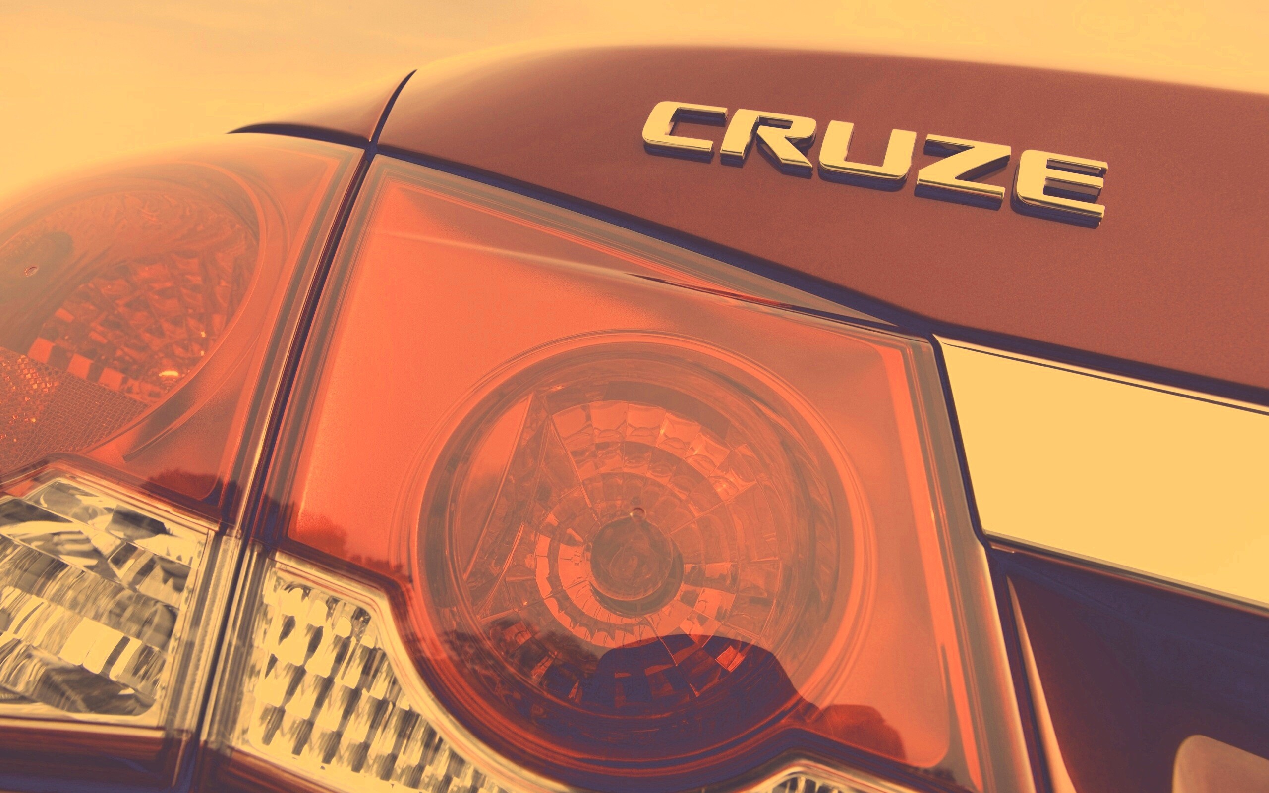 Шильдик Chevrolet Cruze обои
