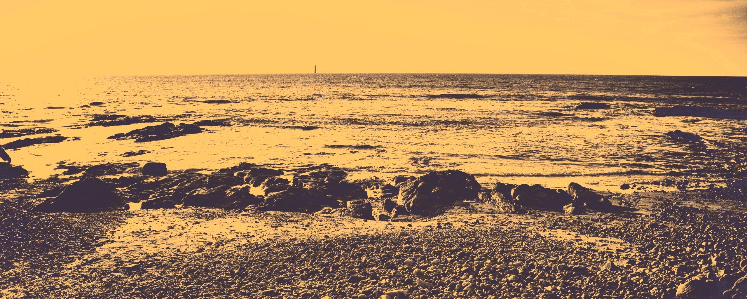 Чёрно-белое фото побережья обои