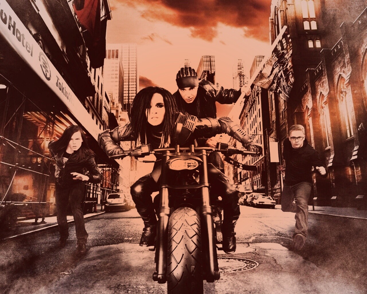 Tokio Hotel на мотоцикле обои