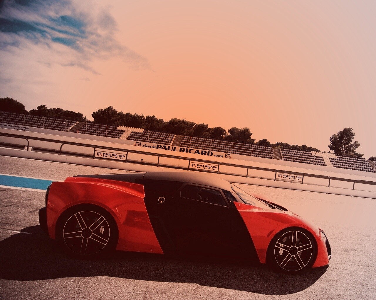 Marussia на треке обои