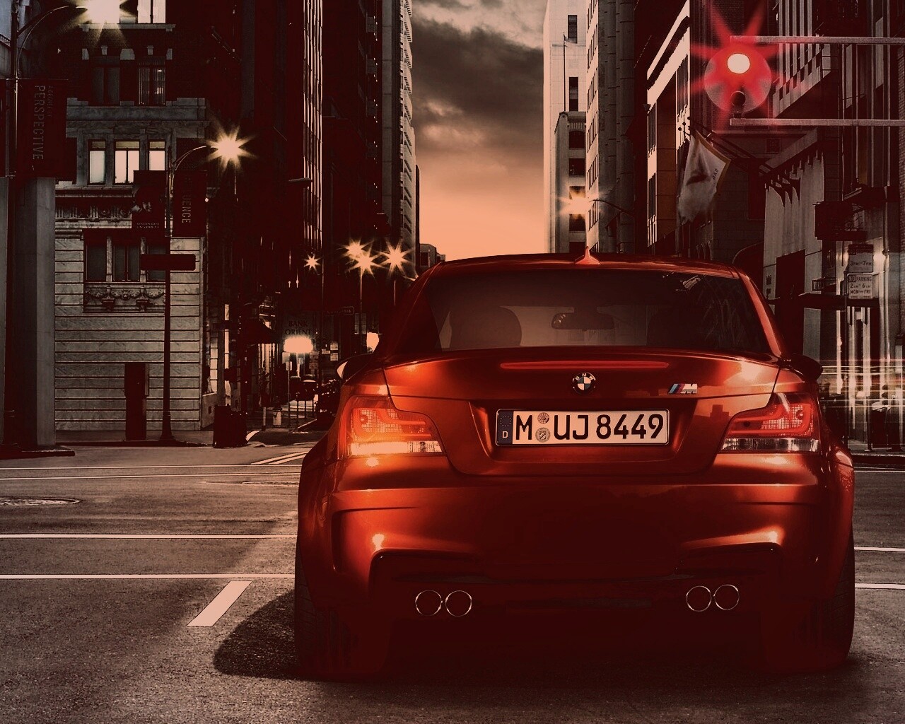 BMW M1 на улицах города обои