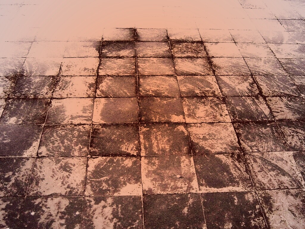 Дорога из серой плитки обои