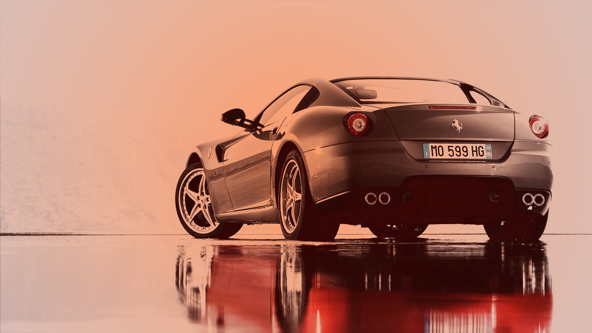 Ferrari в отражении обои