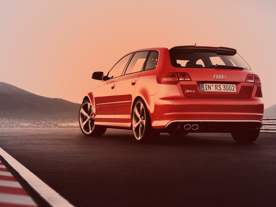 Audi модели RS3 сзади обои