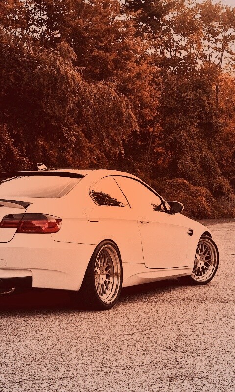 Белый BMW M3 обои