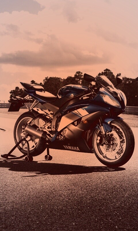 Yamaha R6 на трассе обои