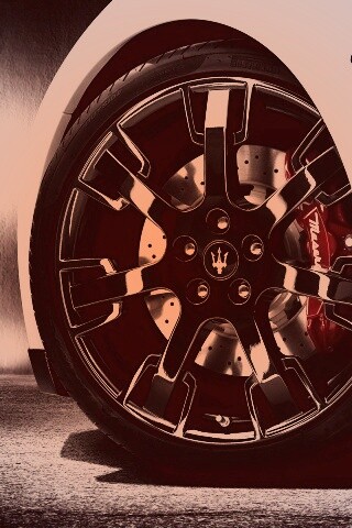 Колесу Maserati Granturismo обои