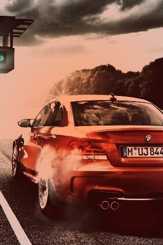 Оранжевый BMW серии M обои