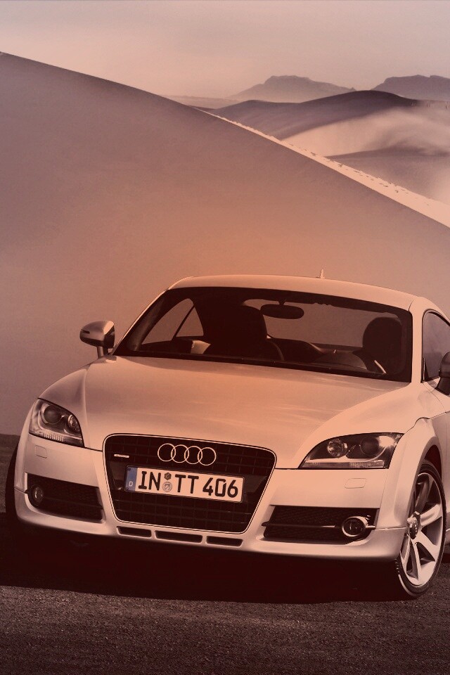 Audi TT на фоне снега обои