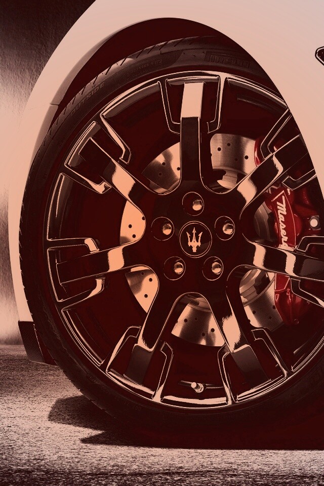 Колесу Maserati Granturismo обои
