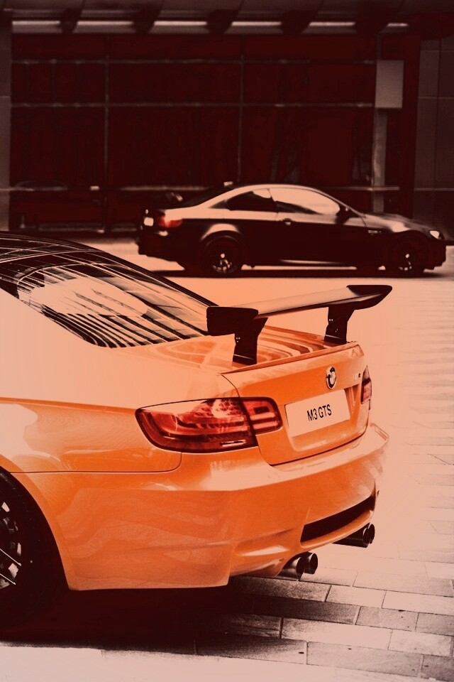 Оранжевый BMW M3 обои