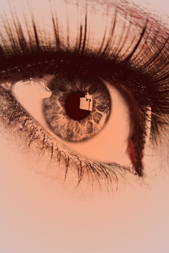 Глаза цвета стали обои