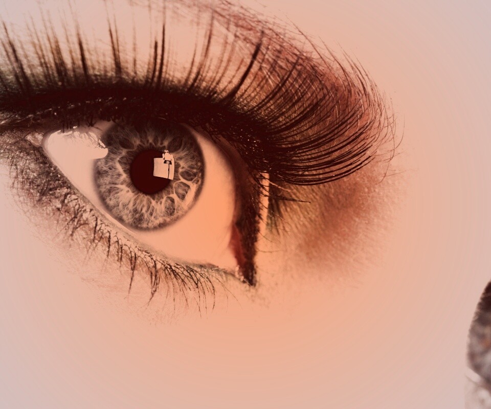 Глаза цвета стали обои