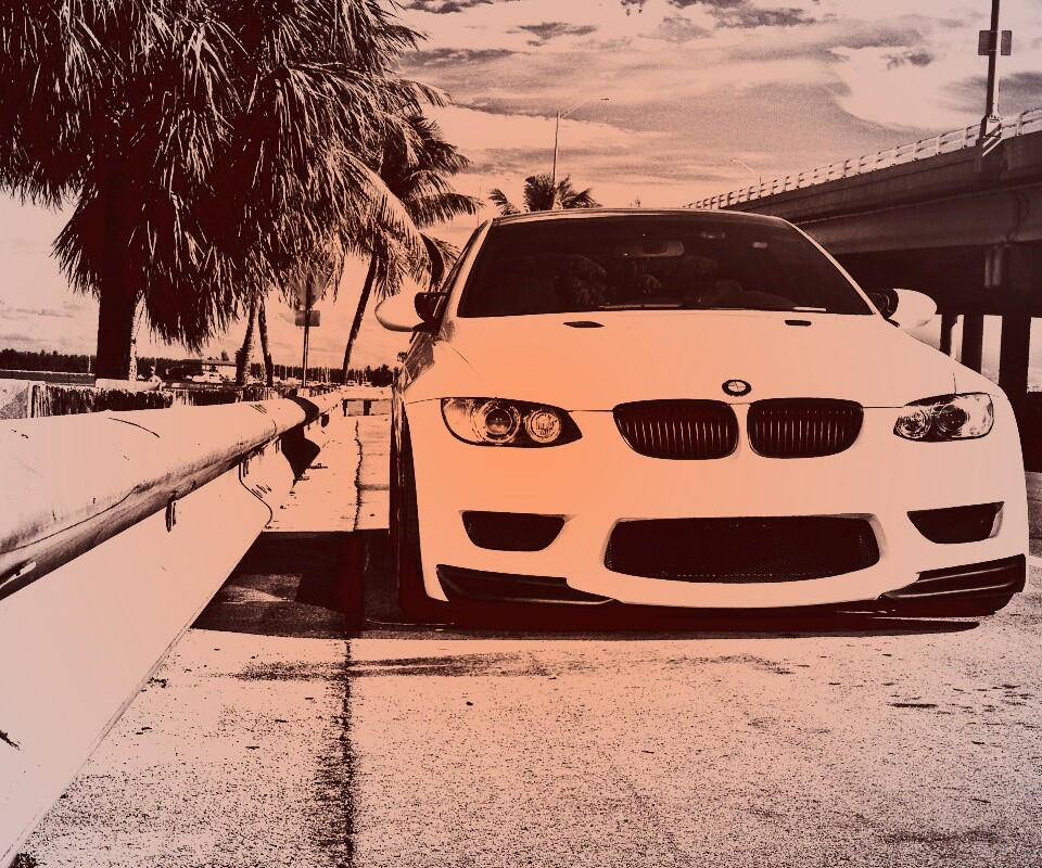 BMW в тропиках обои