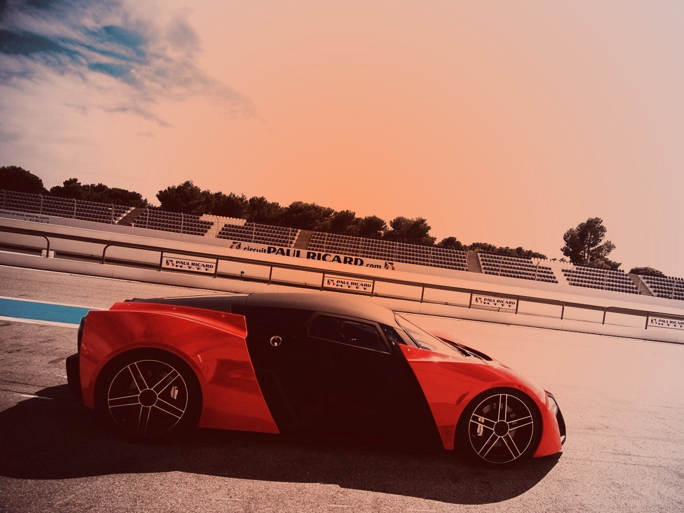 Marussia на треке обои
