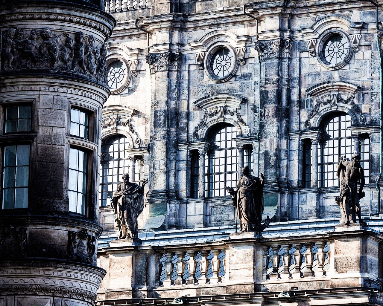 Hofkirche в Дрездене обои