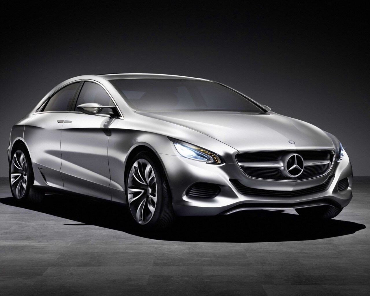 Mercedes Benz F800 обои