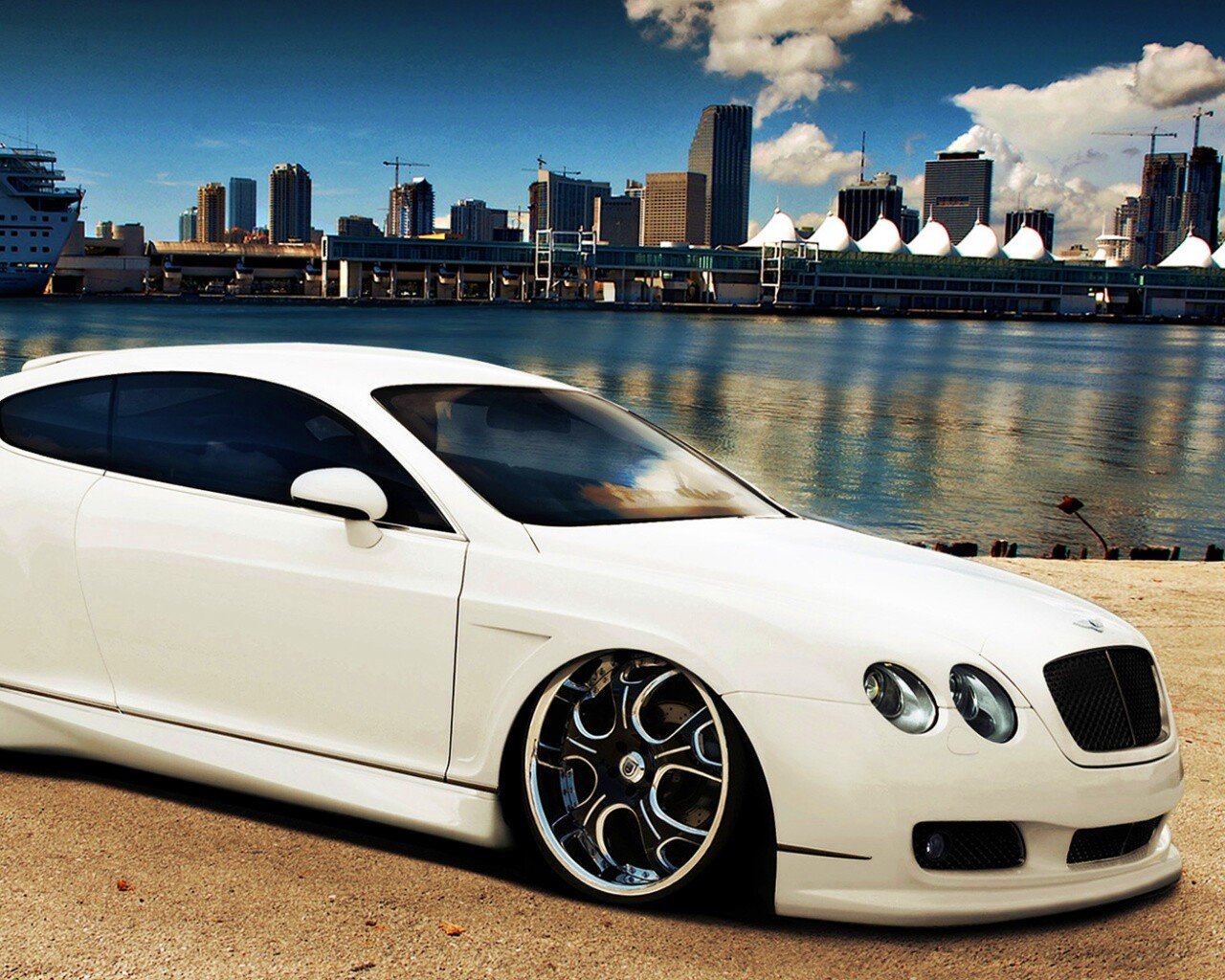 Bentley Continental GT обои