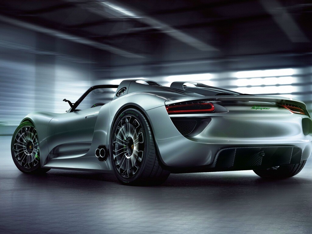 Porsche 918 Spider вид сзади обои