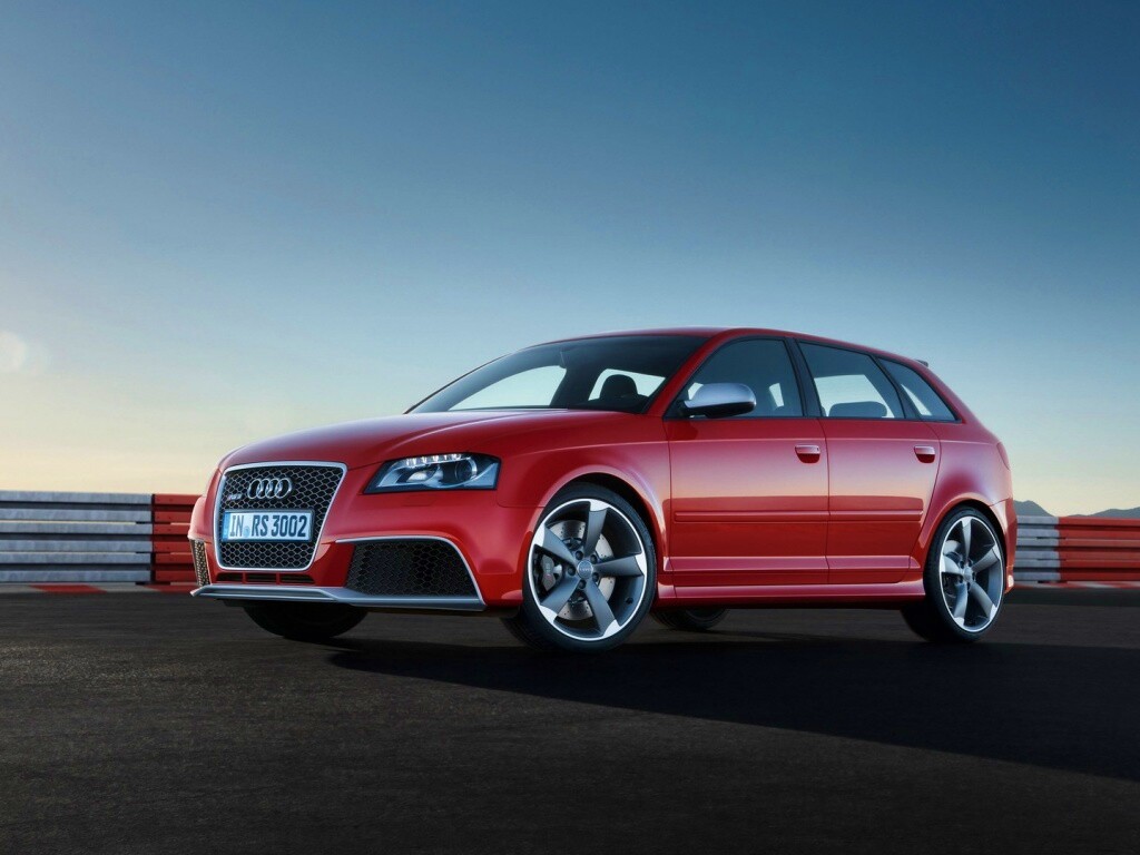 Фотосессия Audi RS3 на треке обои