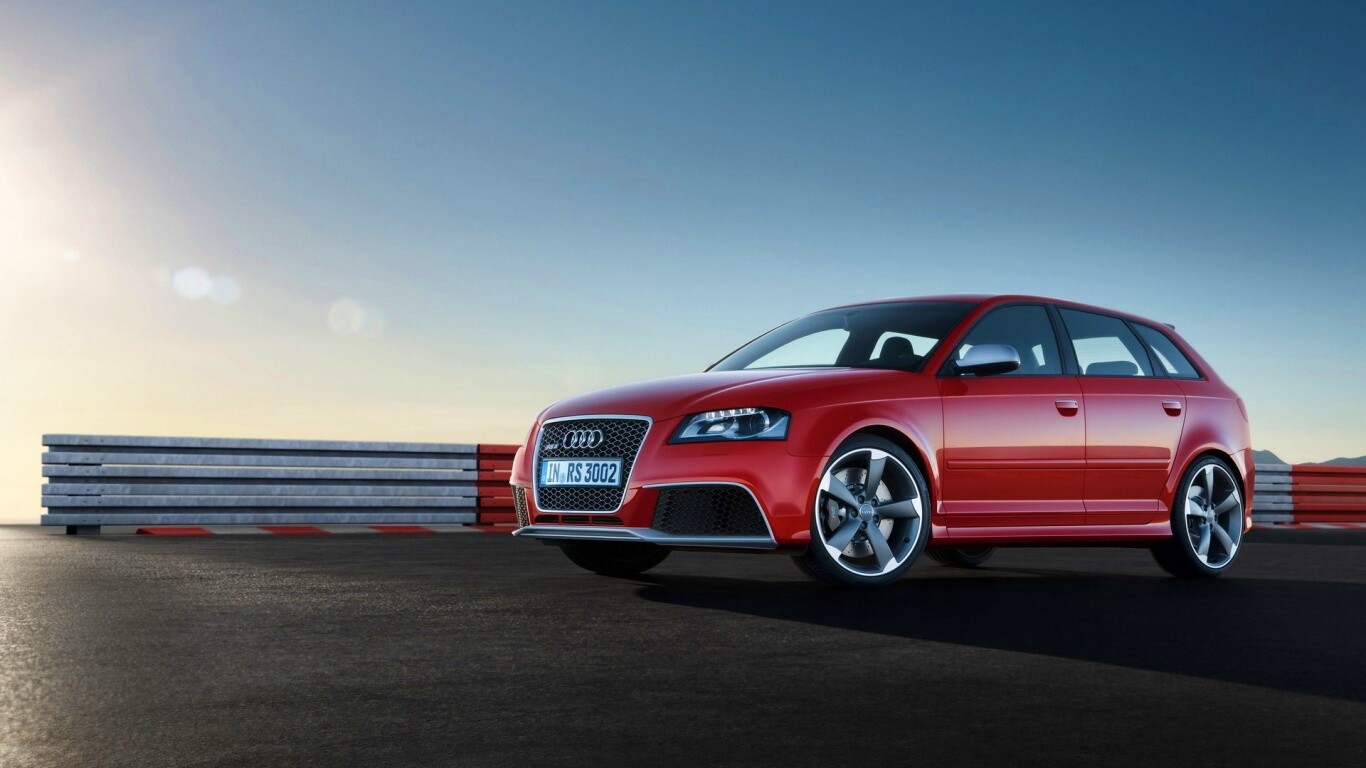 Фотосессия Audi RS3 на треке обои