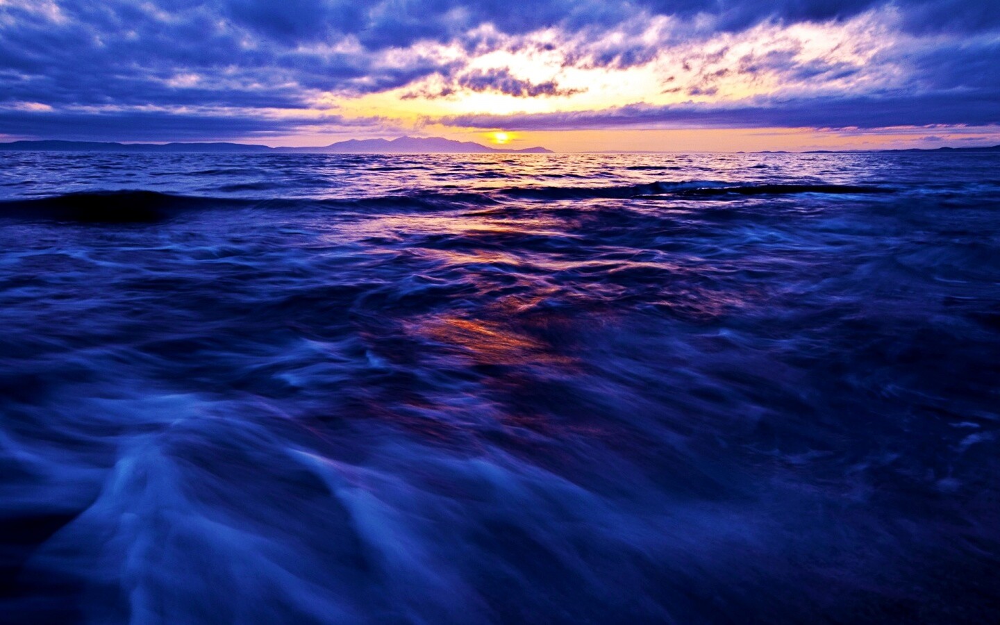 Красивый горизонт на море обои