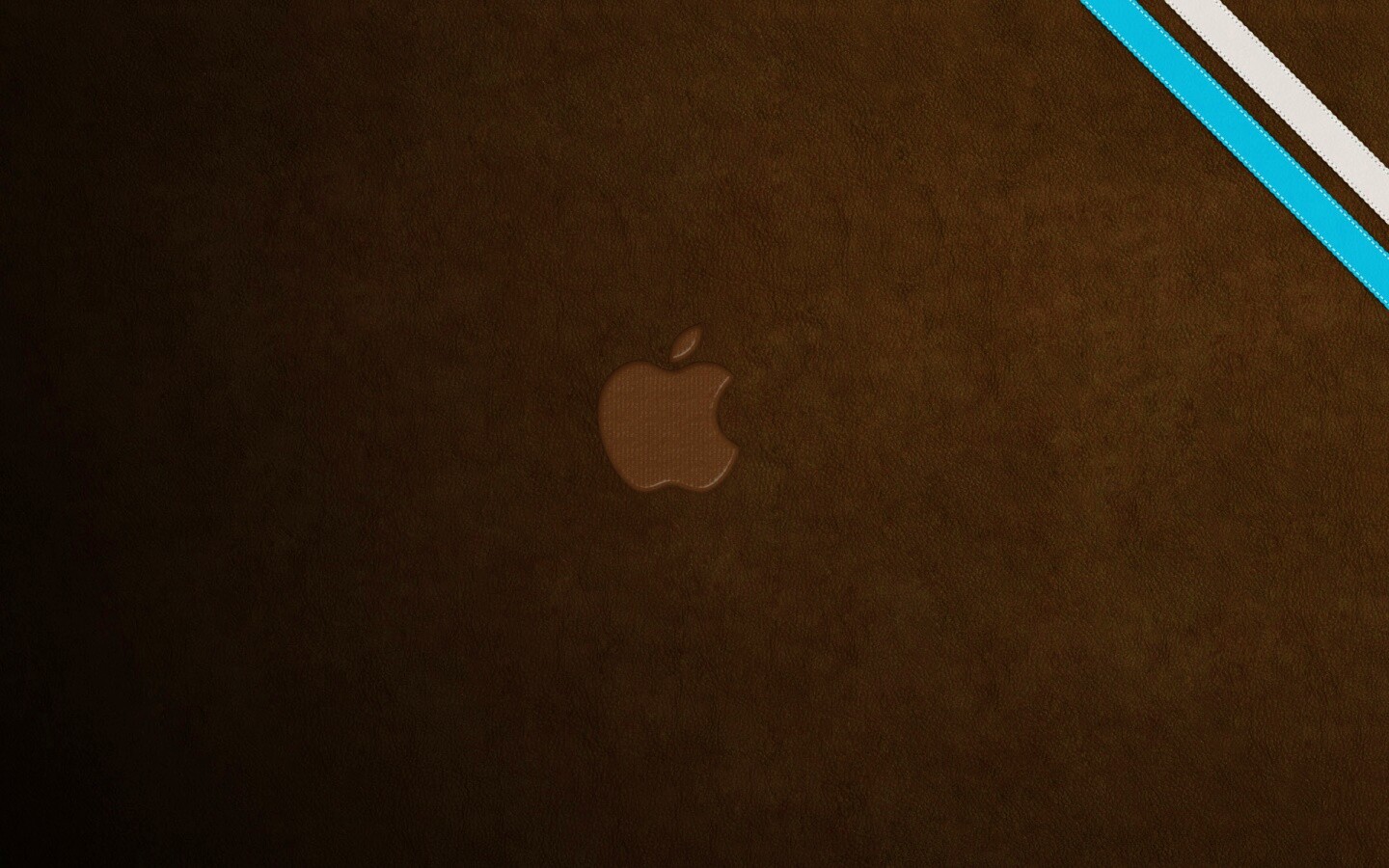 Логотип Apple в дереве обои