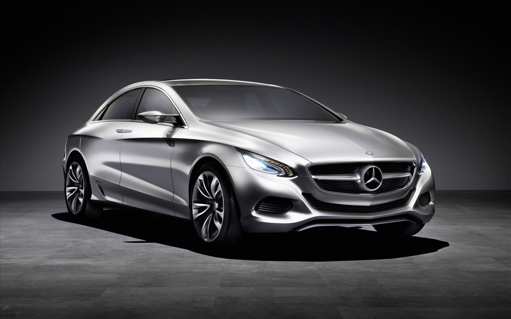 Mercedes Benz F800 обои