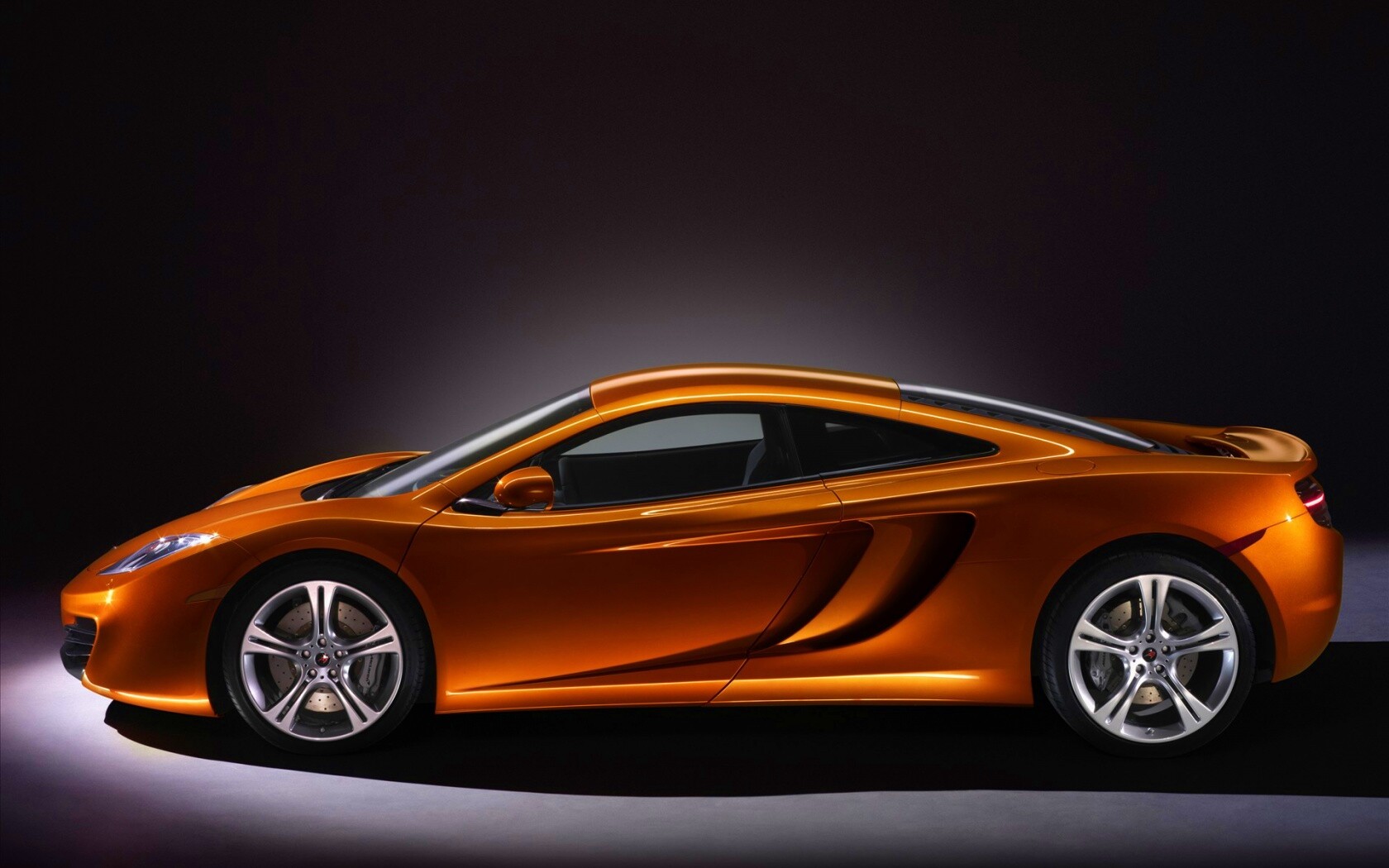 Mclaren в профиль обои