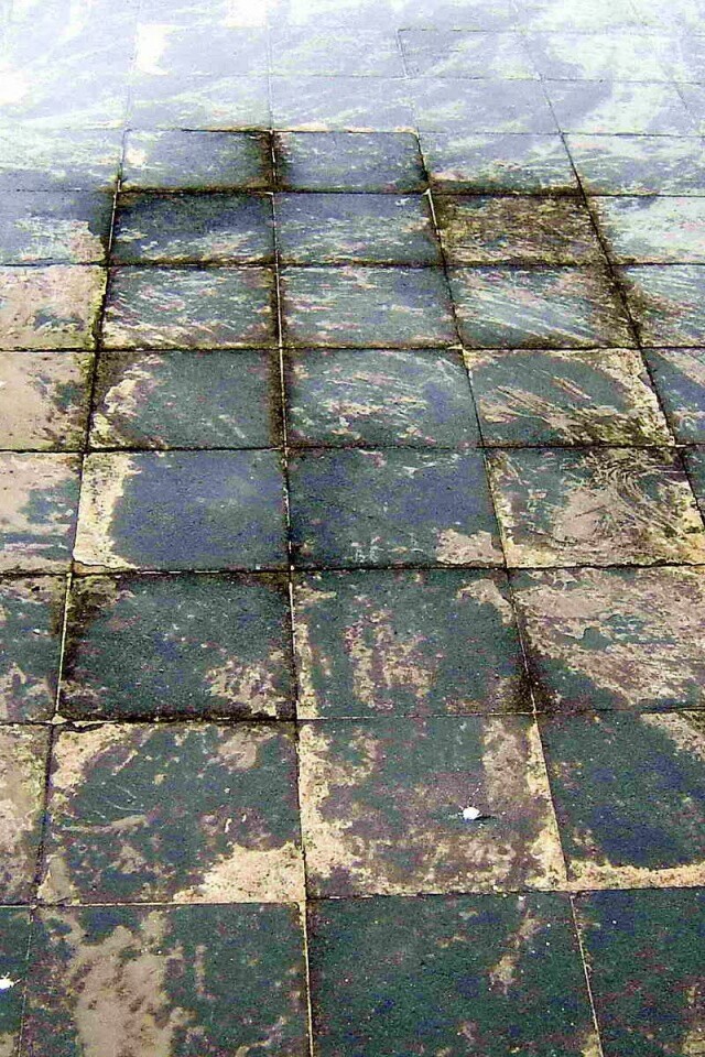 Дорога из серой плитки обои