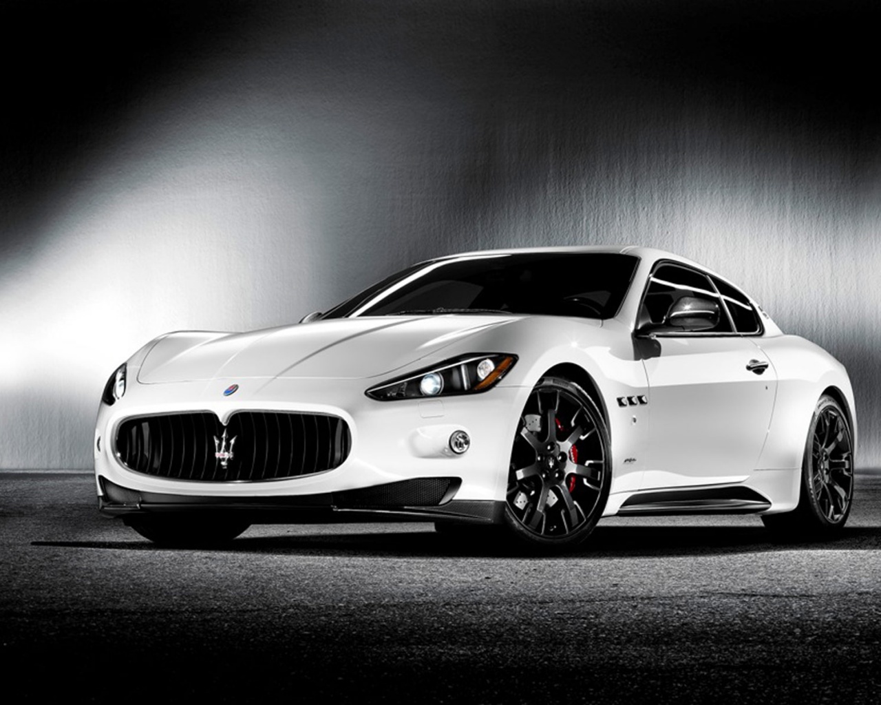 Maserati Granturismo обои