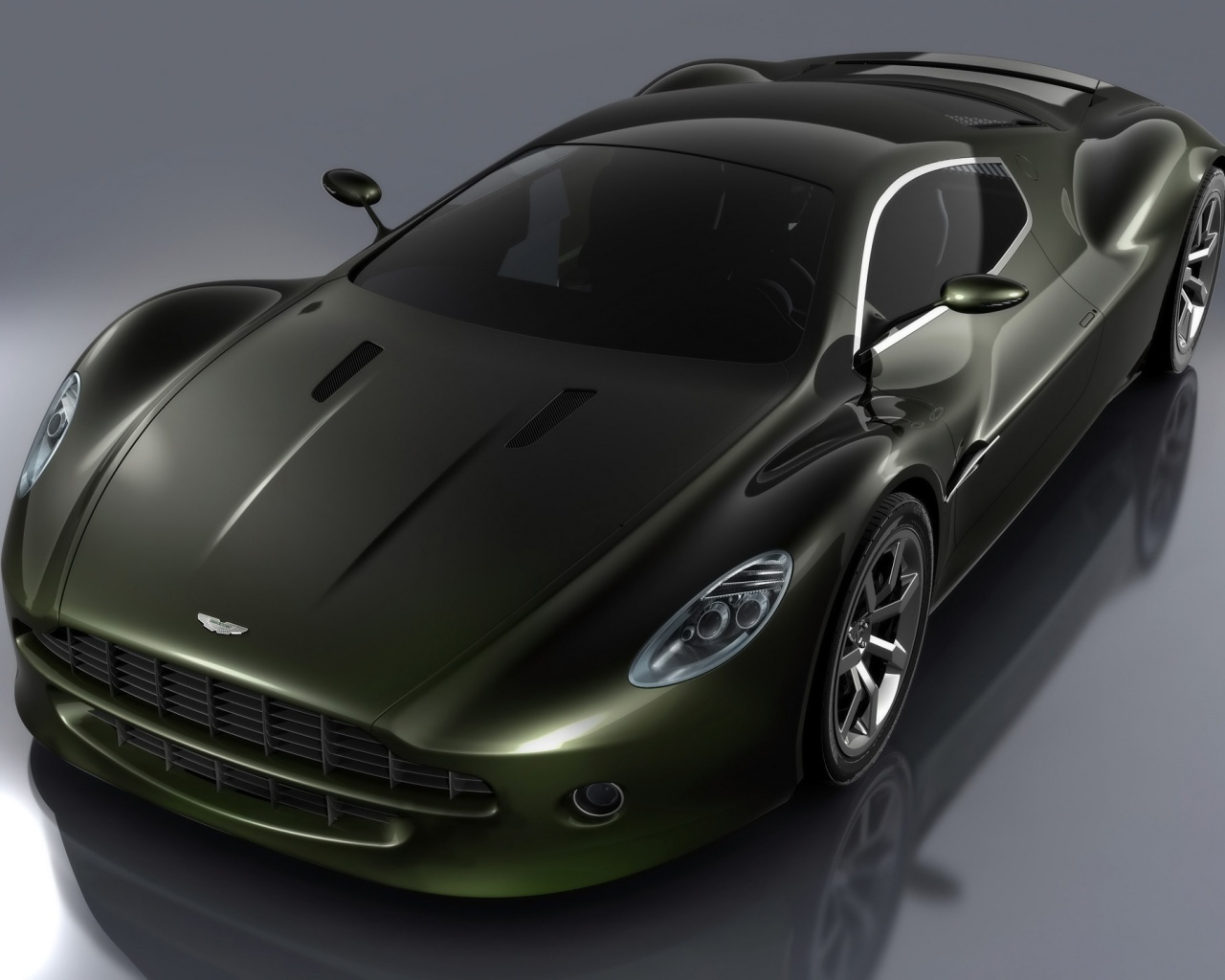 Aston Martin AMV10 обои