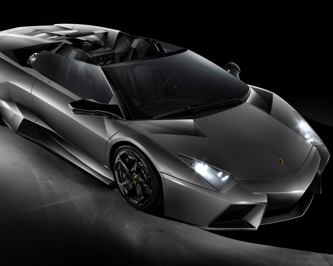 Lamborghini Reventon обои