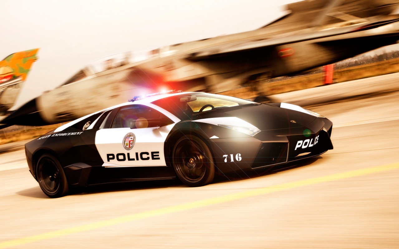 Полицейска Lamborghini из NFS обои