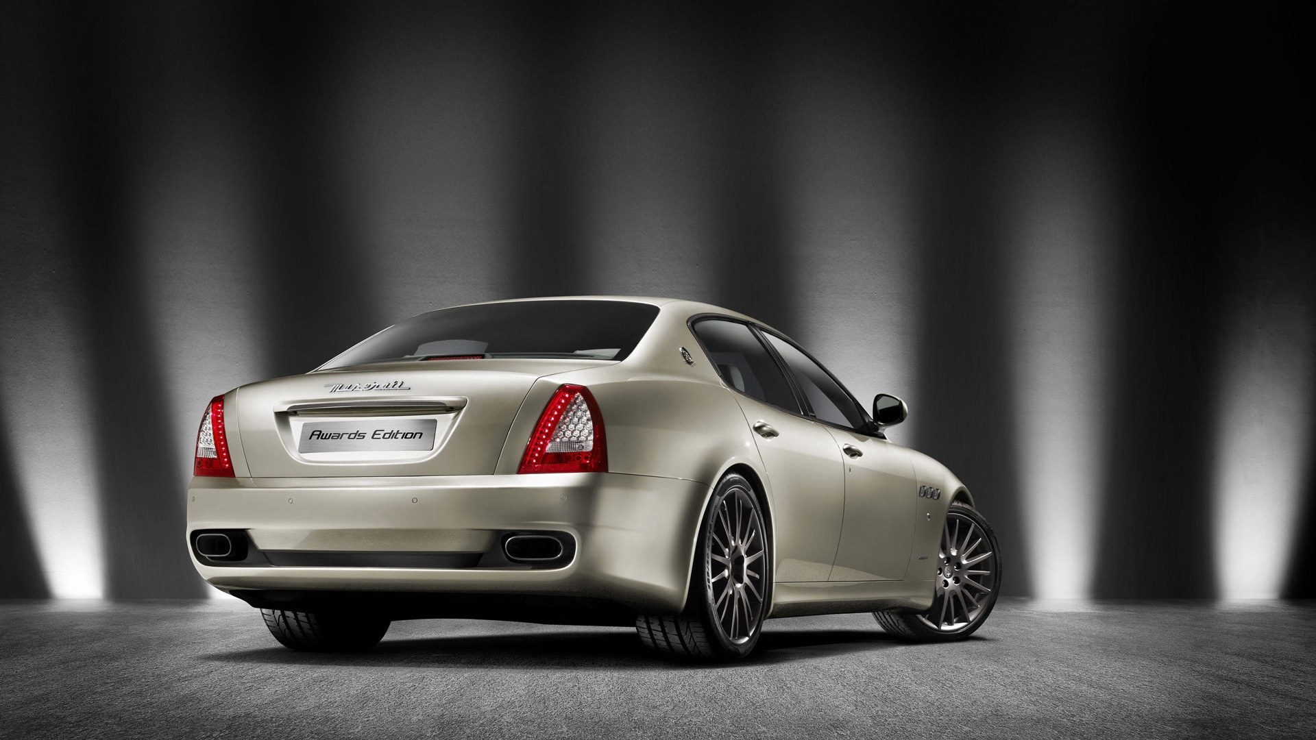 Maserati Quattroporte обои