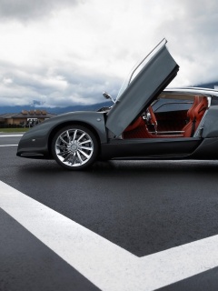 Spyker C12 на аэродроме обои