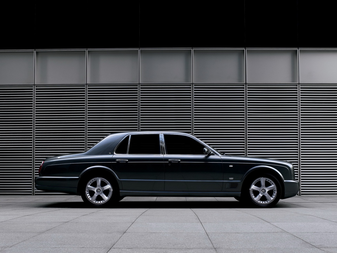 Седан Bentley Arnage обои