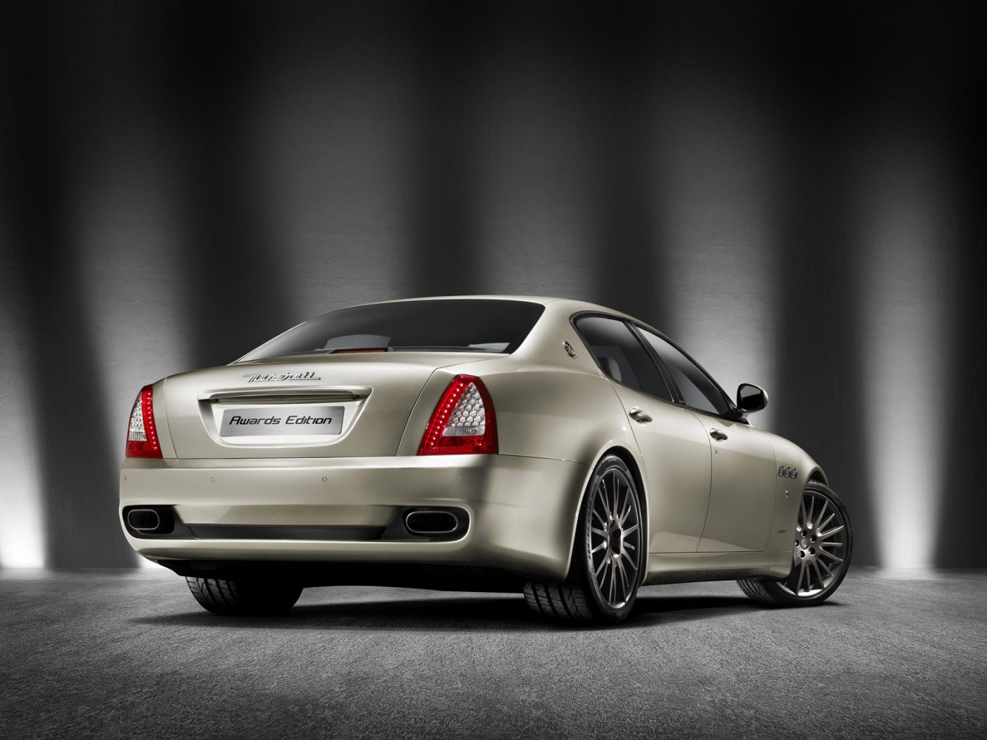 Maserati Quattroporte обои