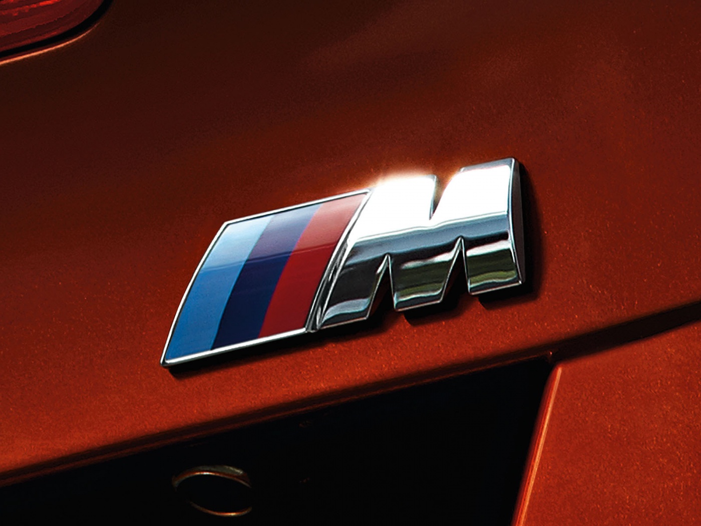 Логотип BMW M1 Series обои