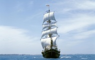 обои Парусник для рабочего стола корабль море небо парусник
