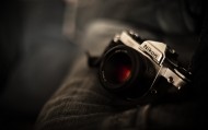обои Плёночный фотоаппарат Nikon для рабочего стола объектив фотоаппарат