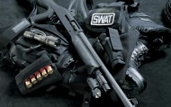 обои Снаряжение SWAT для рабочего стола swat оружие снаряжение