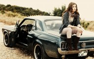 обои Девушка на мустанге для рабочего стола mustang девушка мустанг