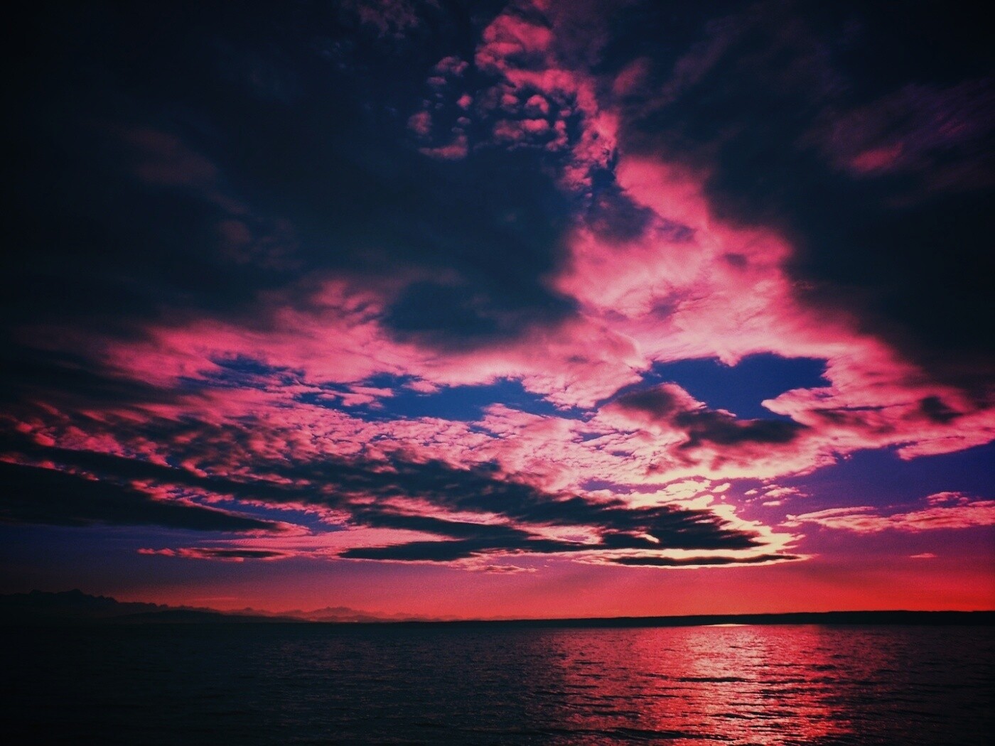 Фиолетовое закатное небо обои