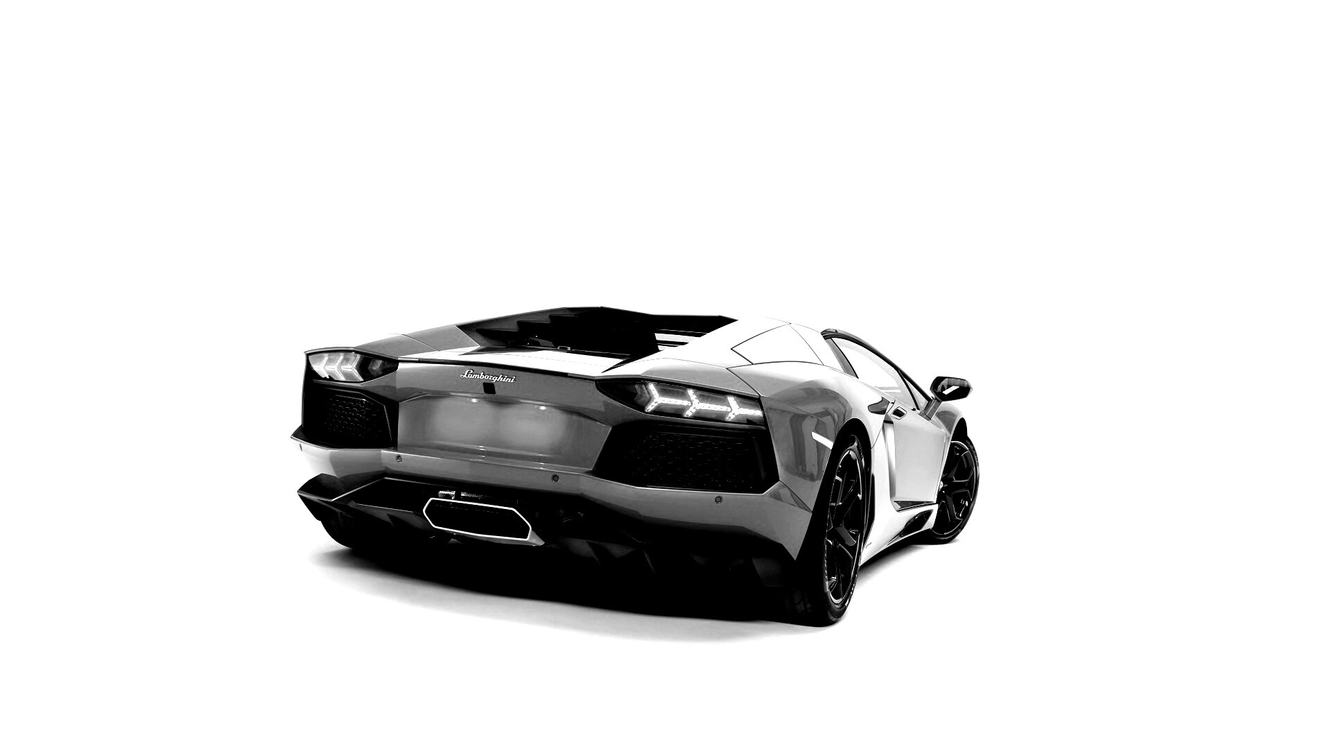 Lamborghini Aventador белая без смс