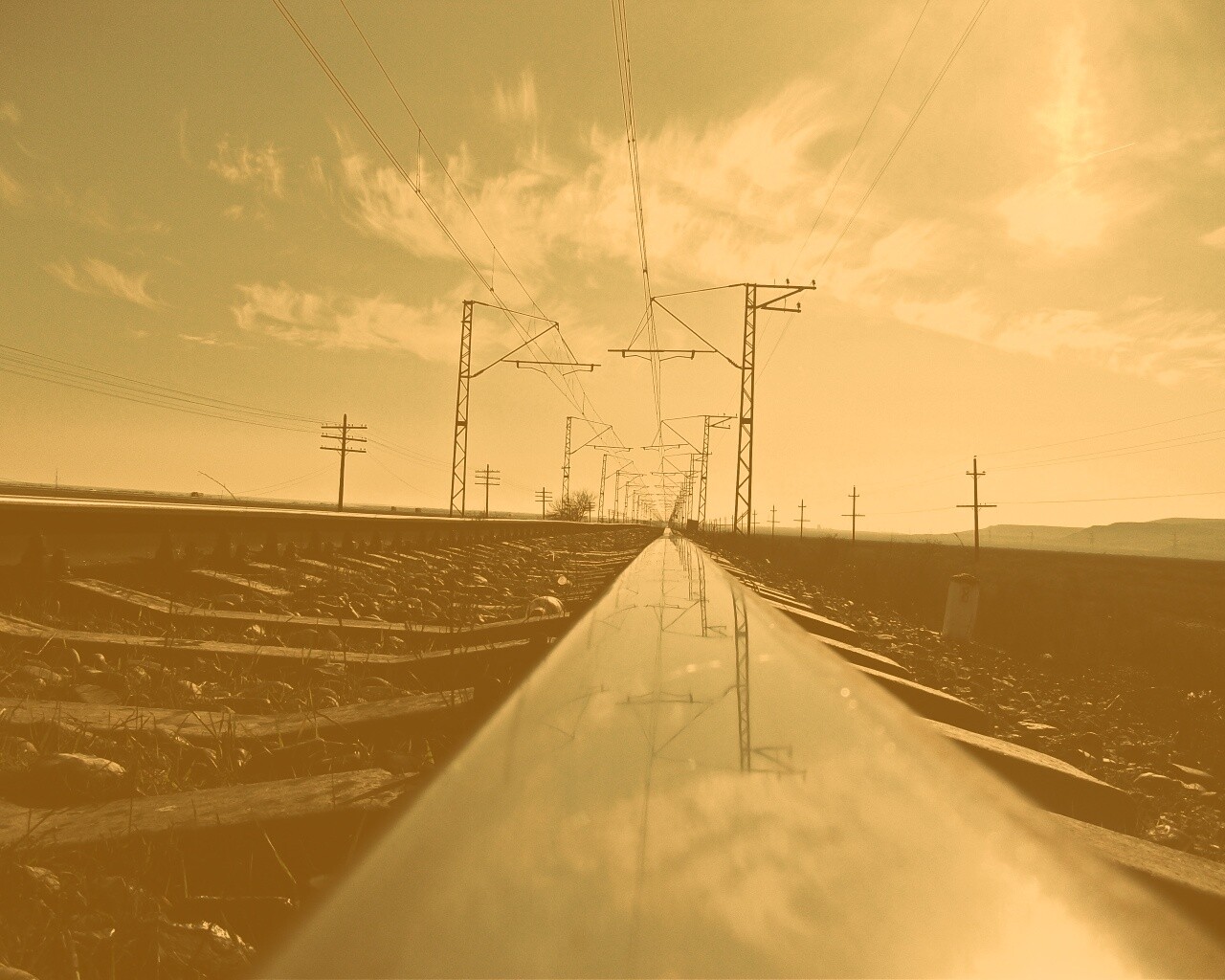 Фото вдоль железной дороги обои