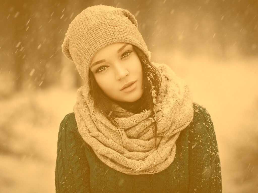Девушка в снегопад обои