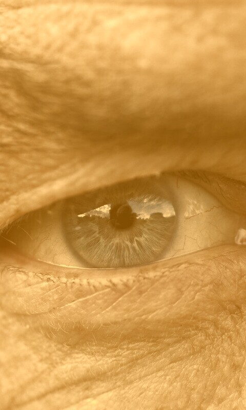 Глаз пожилого человека обои