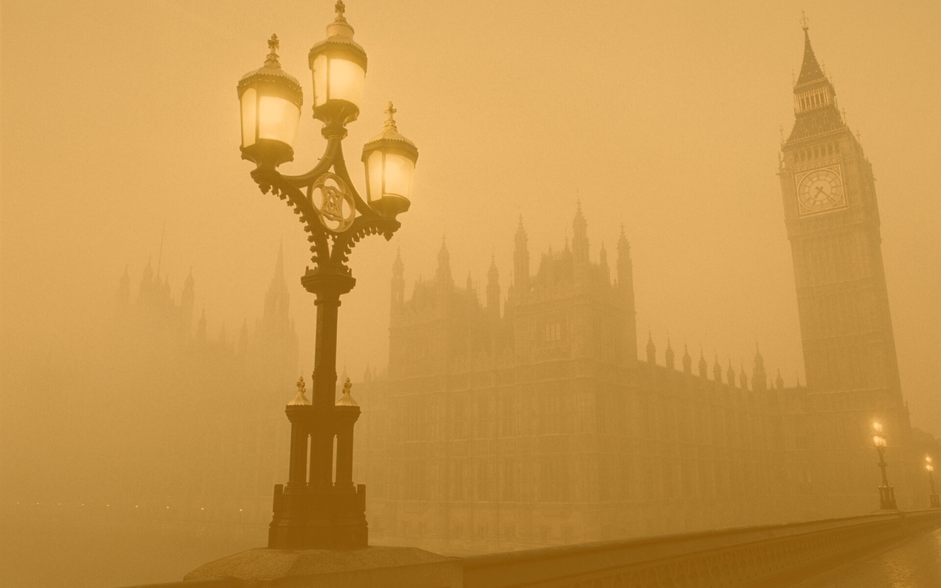 Лондон туман Биг Бен. Лондонский туман. Обои на рабочий стол Лондон. Туманный Лондон фон.